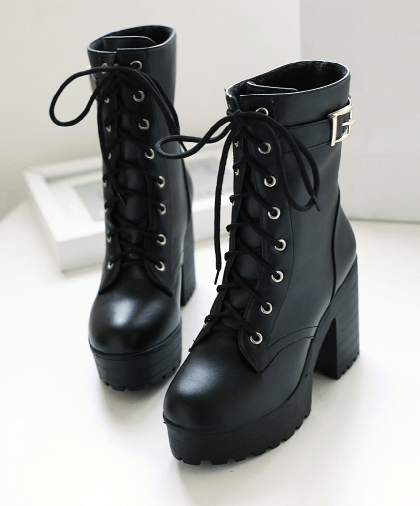 Chainsaw Man: Makima Suit Cosplay Shoes