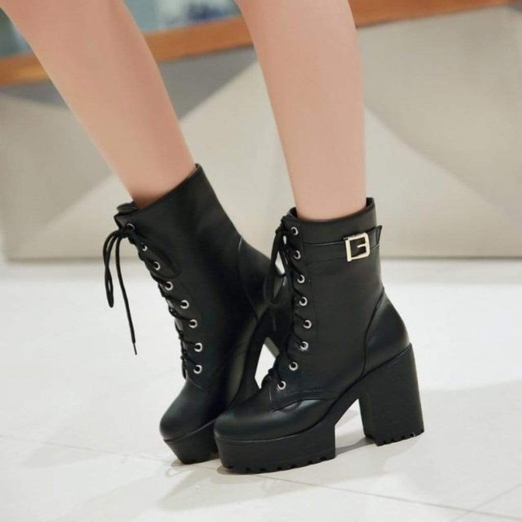 Chainsaw Man: Makima Suit Cosplay Shoes